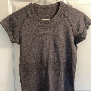 Lululemon Women’s T-shirt